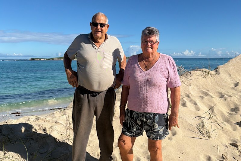The ocean is swallowing this WA town. It's taking Jan and Gary's business with it