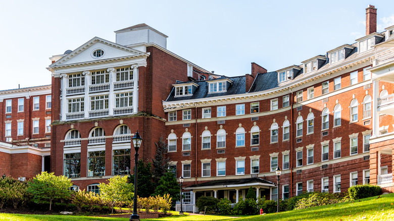 Exterior of Omni Homestead Resort & Spa