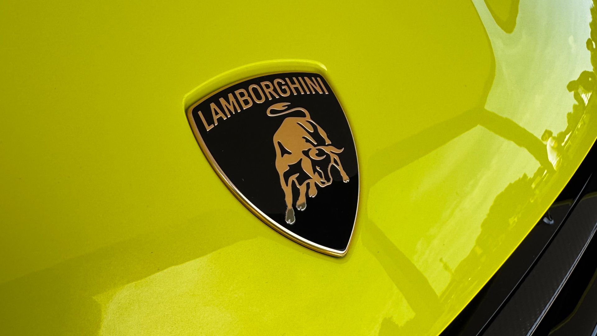 Lamborghini's latest active aero idea looks better suited for jet fighters