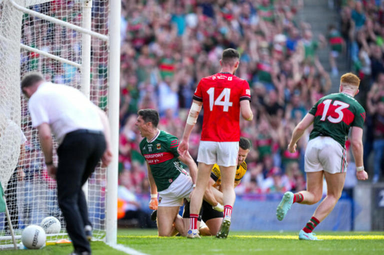 Mayo demolish Louth by 17 points to become first side in All-Ireland final