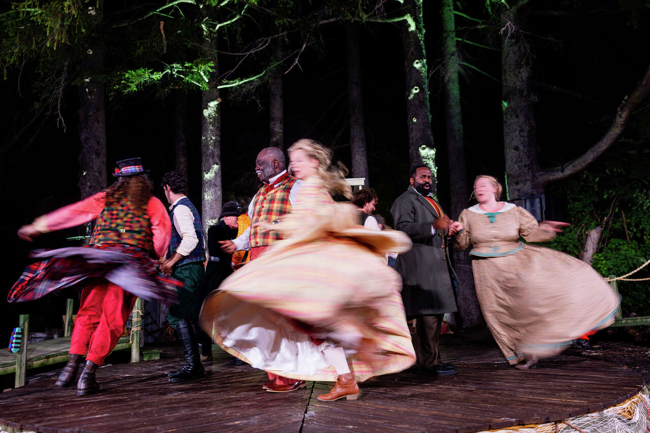 Review: ‘Twelfth Night’ a playful rom-comedy of errors at Shakespeare ...
