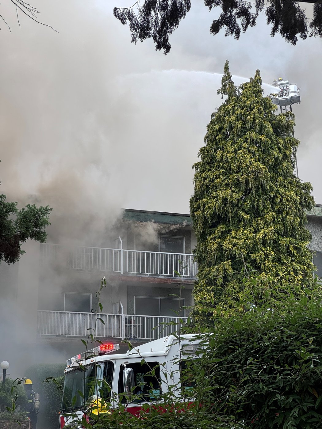 150 residents displaced after fire hits apartment building in New ...