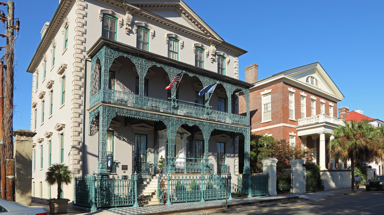 Exterior of John Rutledge House Inn
