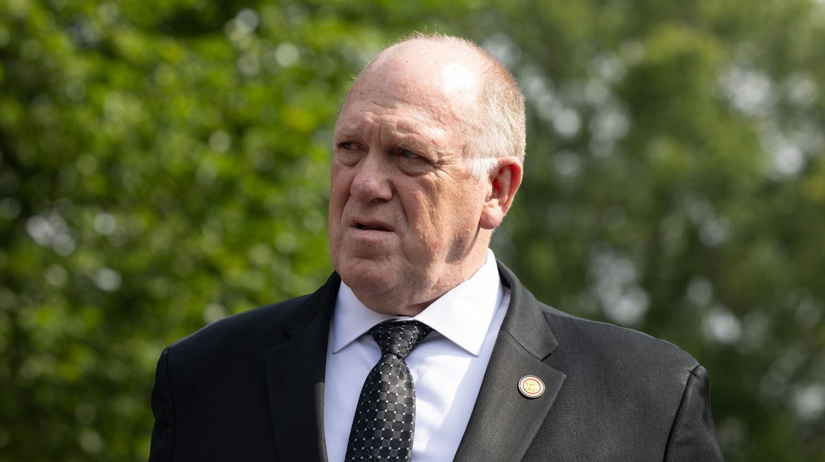 Was Tom Homan honored for deportations as Obama's ICE chief? Here are the facts