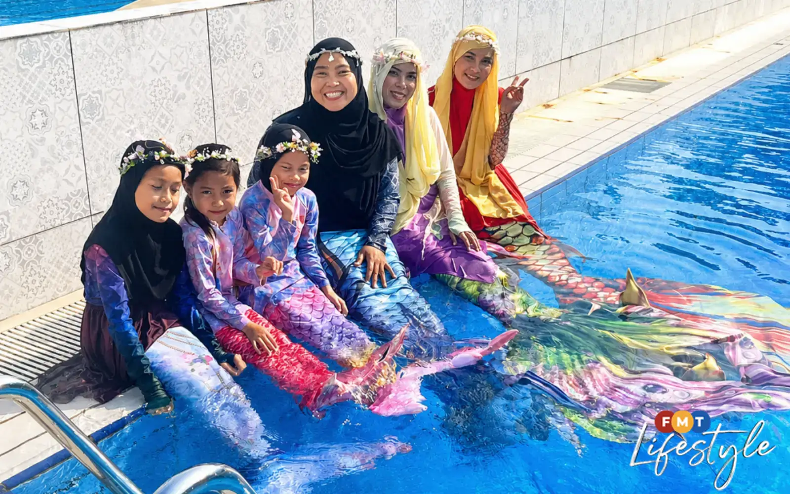 Modest Mermaid Society makes a splash