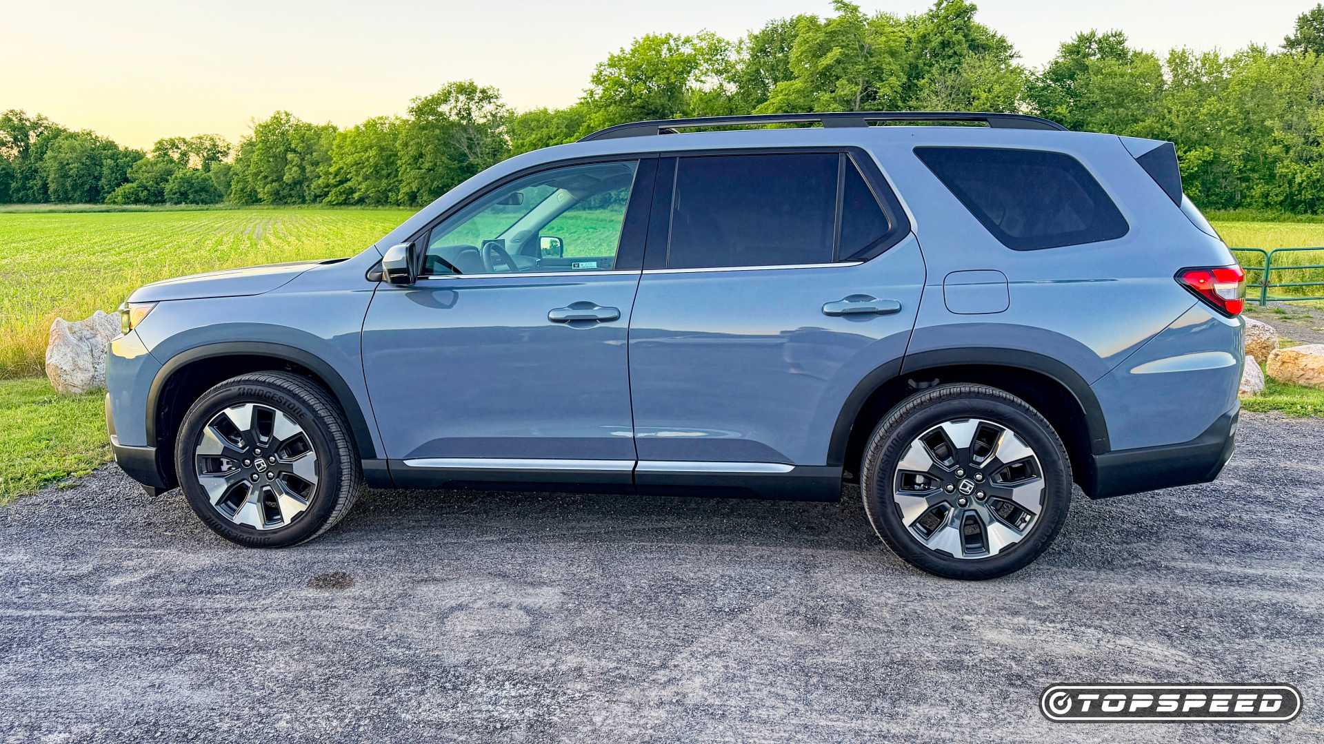 2026 Honda Pilot side shot parked