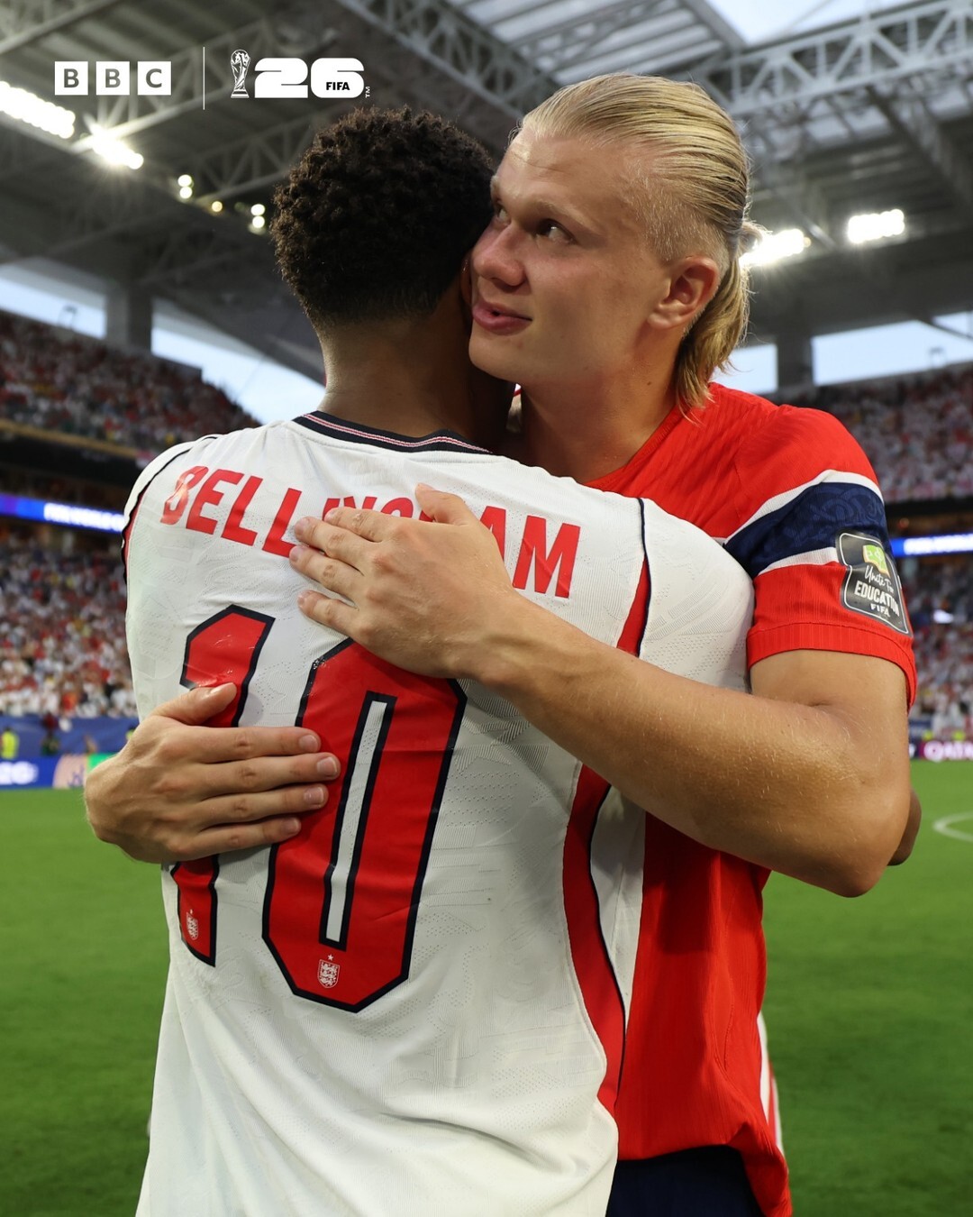 Cái ôm của Haaland với Bellingham 'gây sốt' ở World Cup