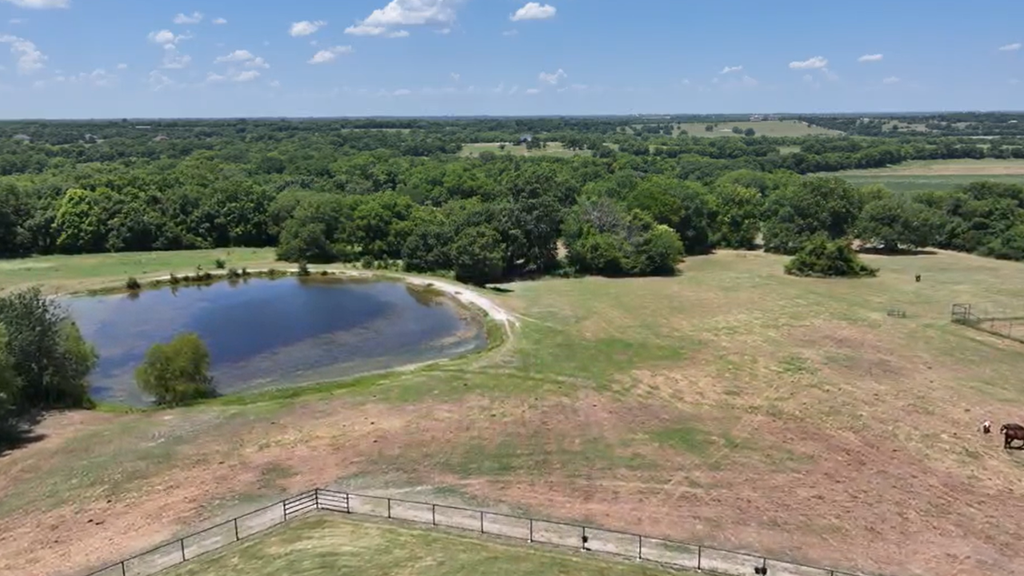 In debate over AI data centers in Texas, it's 