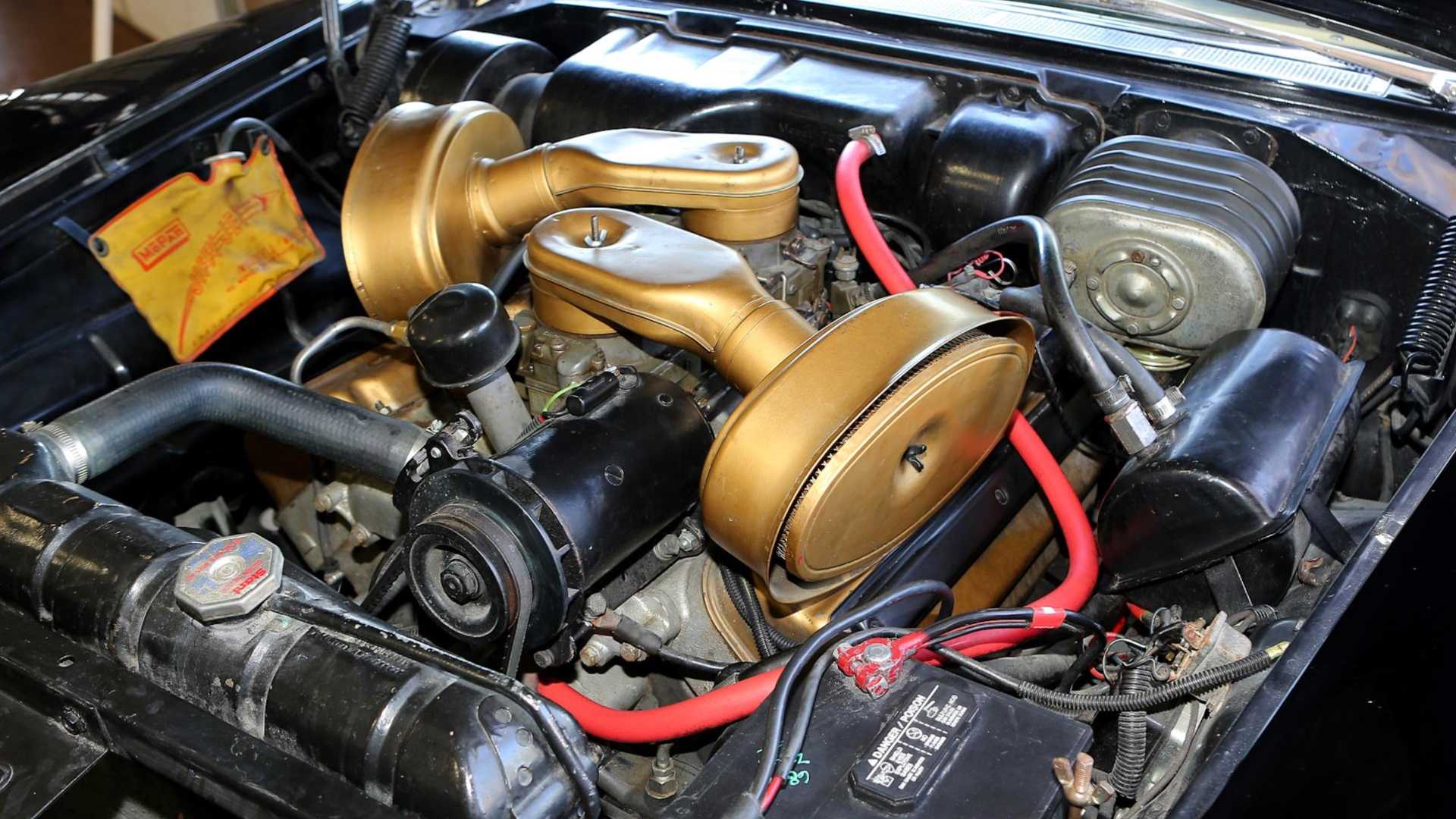 Engine of 1957 Chrysler 300C
