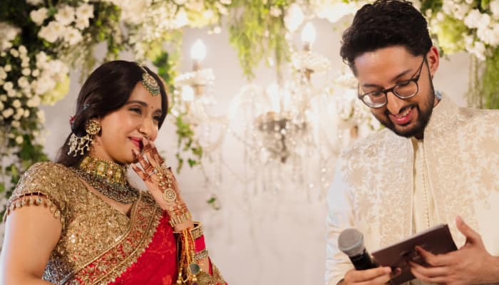 Actor Akansha Ranjan ties the knot with filmmaker Sharan Sharma in an ...