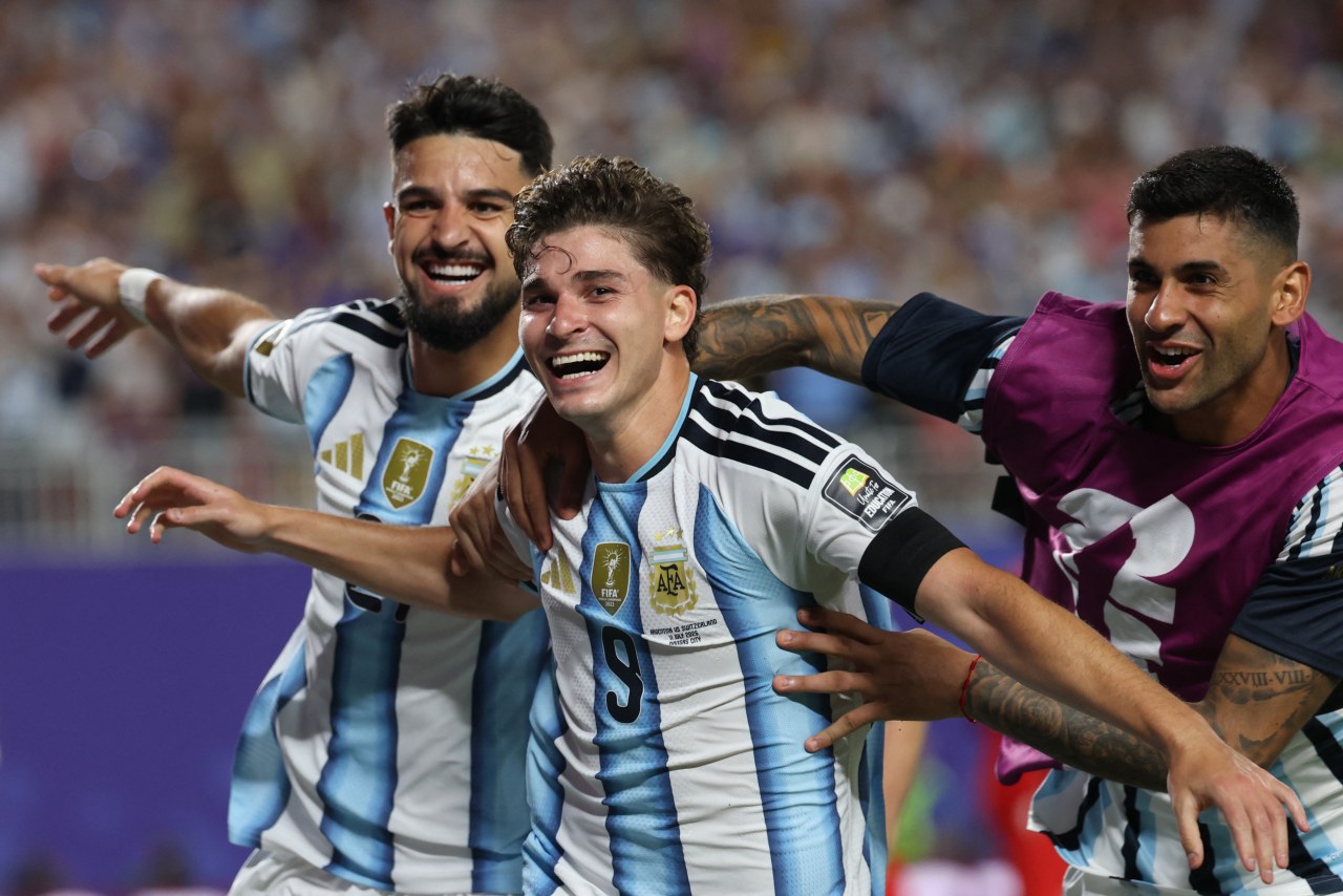 Argentina scrapes through to another World Cup semifinal