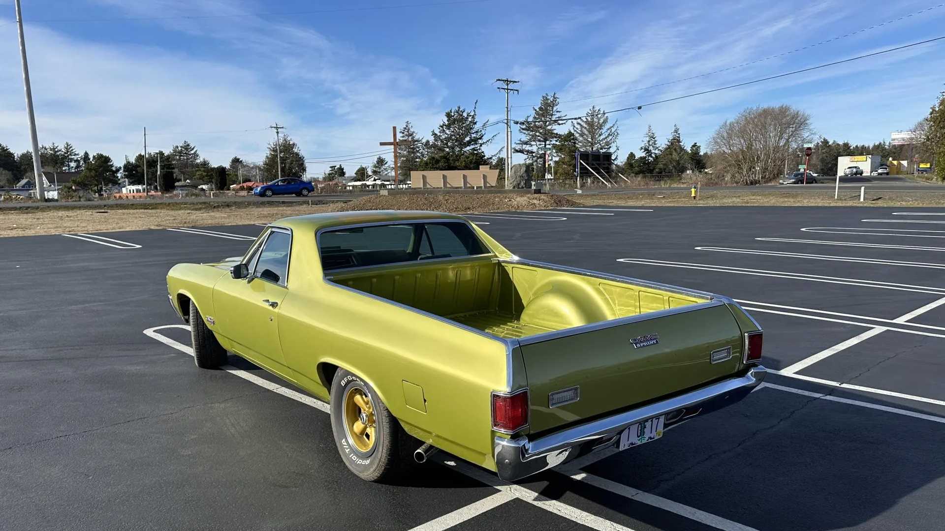 1971 GMC Sprint SP 454 rear quarter