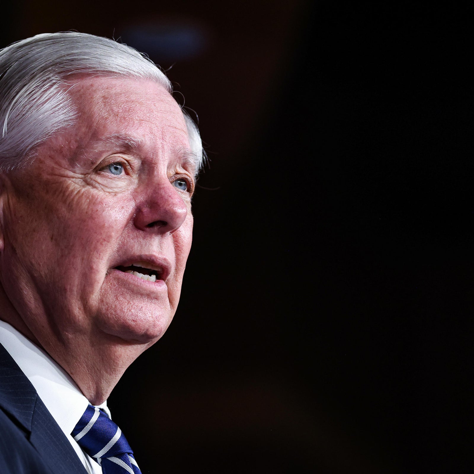 US and world leaders pay tribute to Lindsey Graham following sudden death