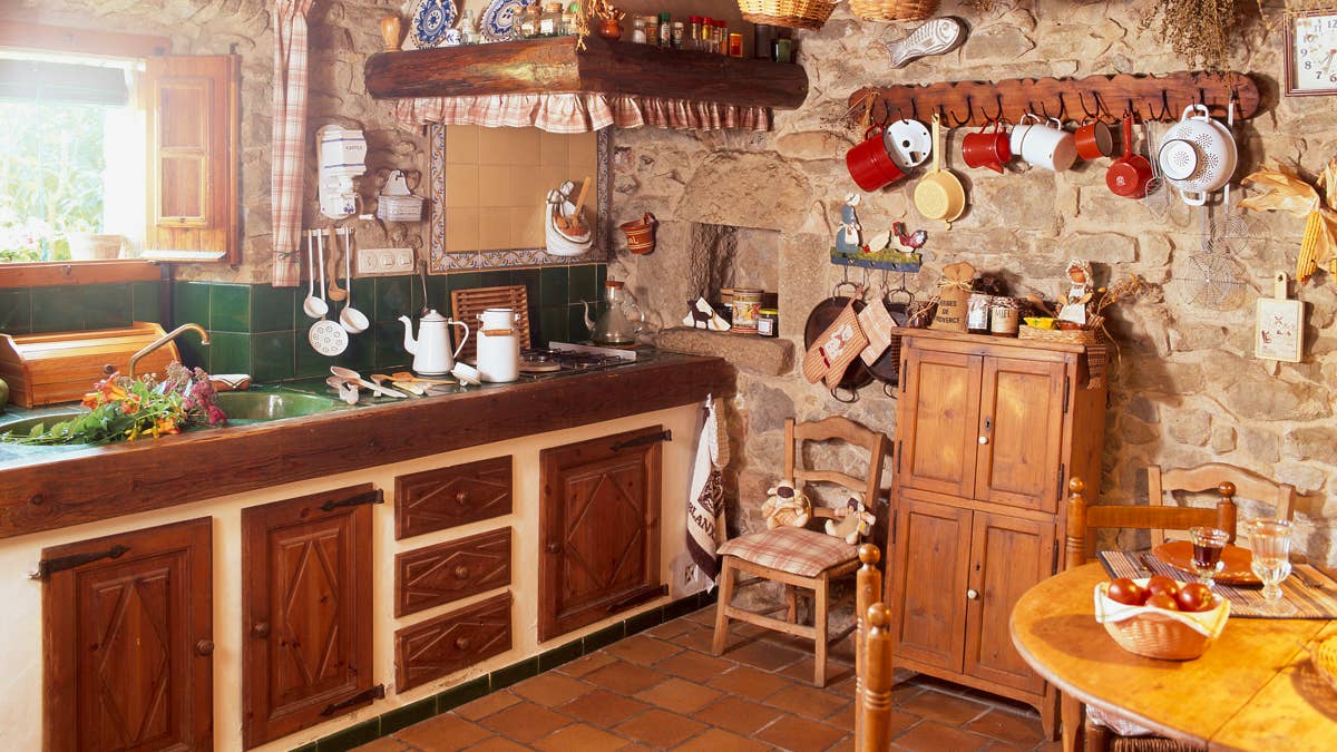 The 6 Antique Kitchen Items Designers Say Are Worth Collecting