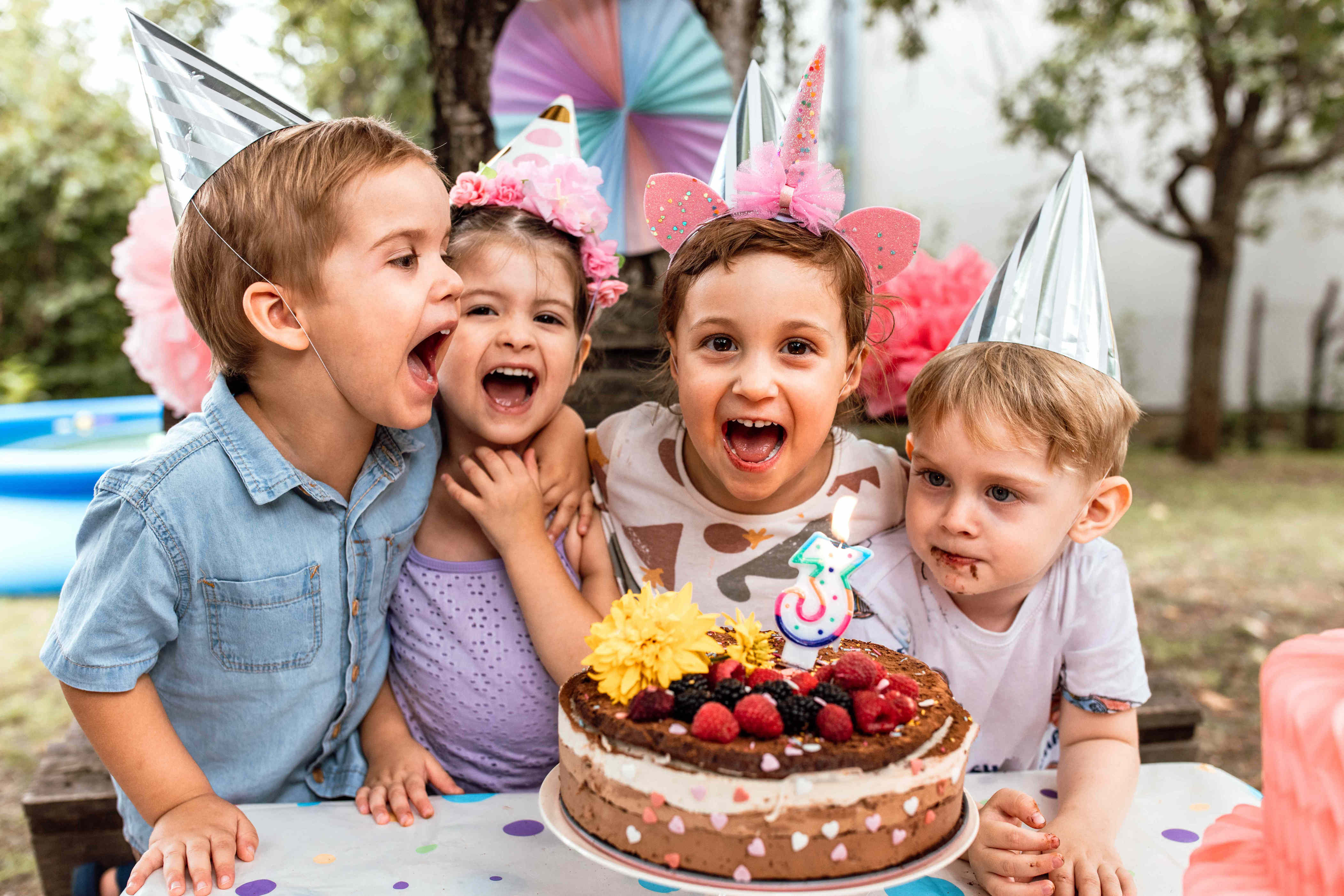 When only one sibling gets invited to the birthday party, what should parents do?