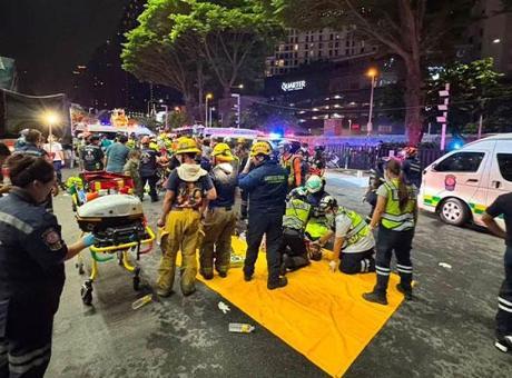 Tayland'da eğlence merkezinde yangın: Bangkok'ta can kaybı var