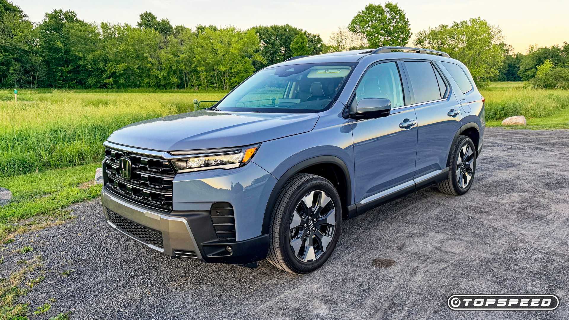 2026 Honda Pilot front 3/4 shot parked