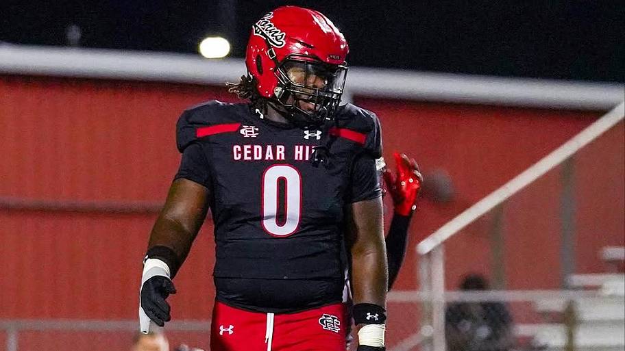 Elite 5-star DL's Big 12 commitment ranked No. 1 in 2027 recruiting cycle