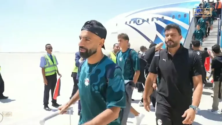 لحظة وصول لاعبي منتخب مصر (12)