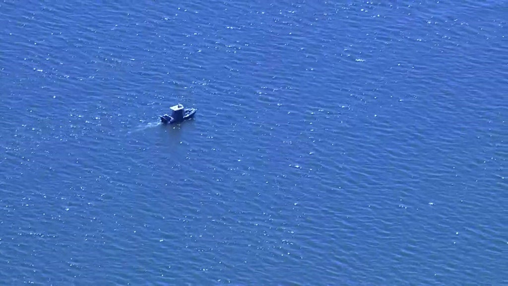 Three missing after boat overturns on Lake Pepin late Saturday night