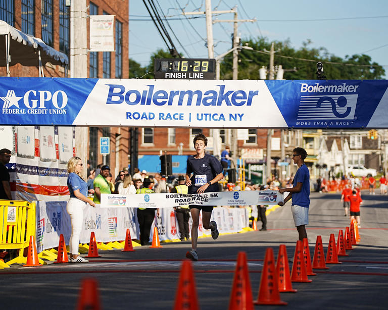 Women's record falls at Utica's 49th Boilermaker