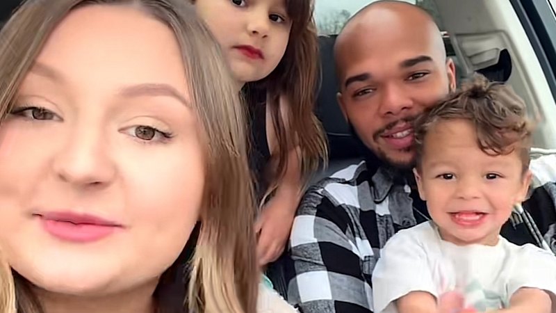Influencer reveals split from husband, 15 months after two-year-old son's death
