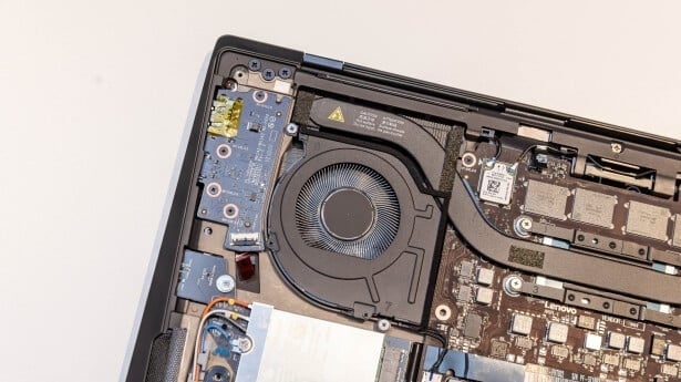 Lenovo ThinkPad X1 Carbon Gen 14 Aura Edition