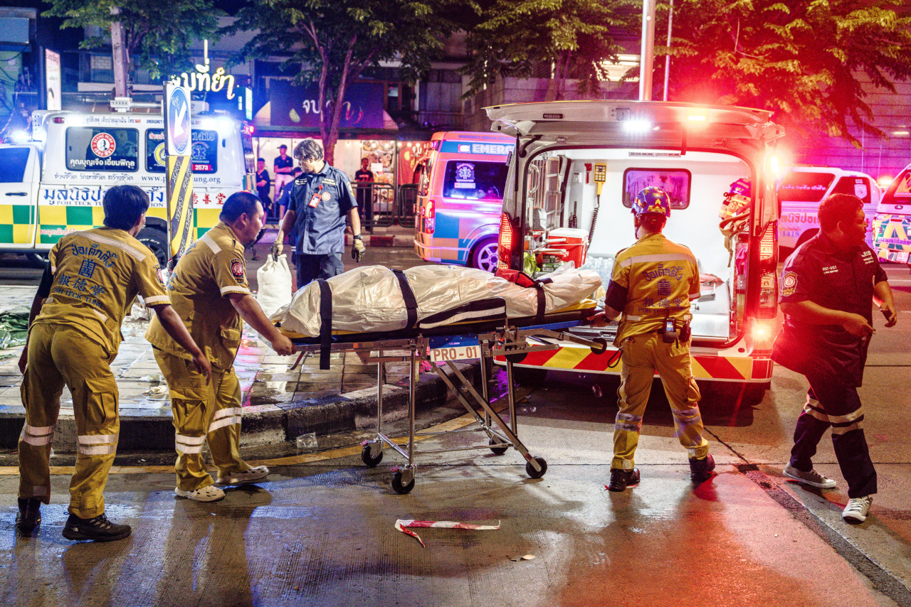 Fire tears through Bangkok bar, kills at least 27