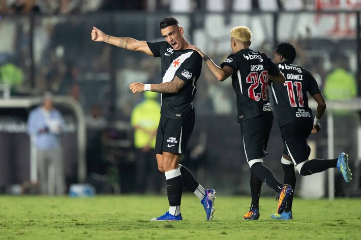 Vasco é o primeiro time dentro do Z4. Foto: Jorge Rodrigues/ AGIF