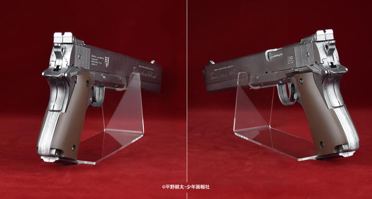 アルゴ舎、「HELLSING」のアーカードが使う2つの銃「ジャッカル」と