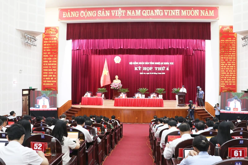 Chủ tịch Nghệ An: Áp dụng chế tài '3 không' với người đứng đầu yếu kém