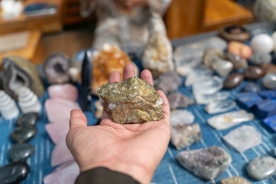 What Serious Rock Collectors Know That Casual Pickers Usually Don't
