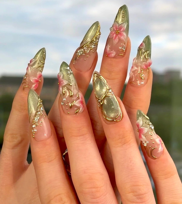 19 Women Showed Their Summer Manicures and Proved That Nail Art Is Pure Joy at Any Age