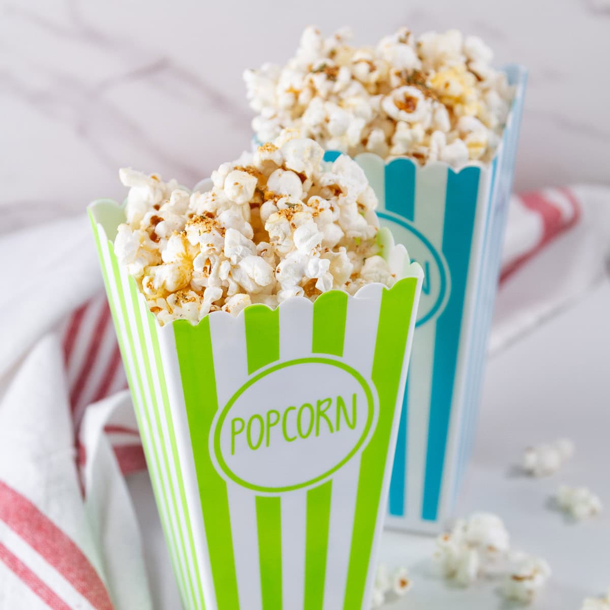 Sour cream and onion popcorn