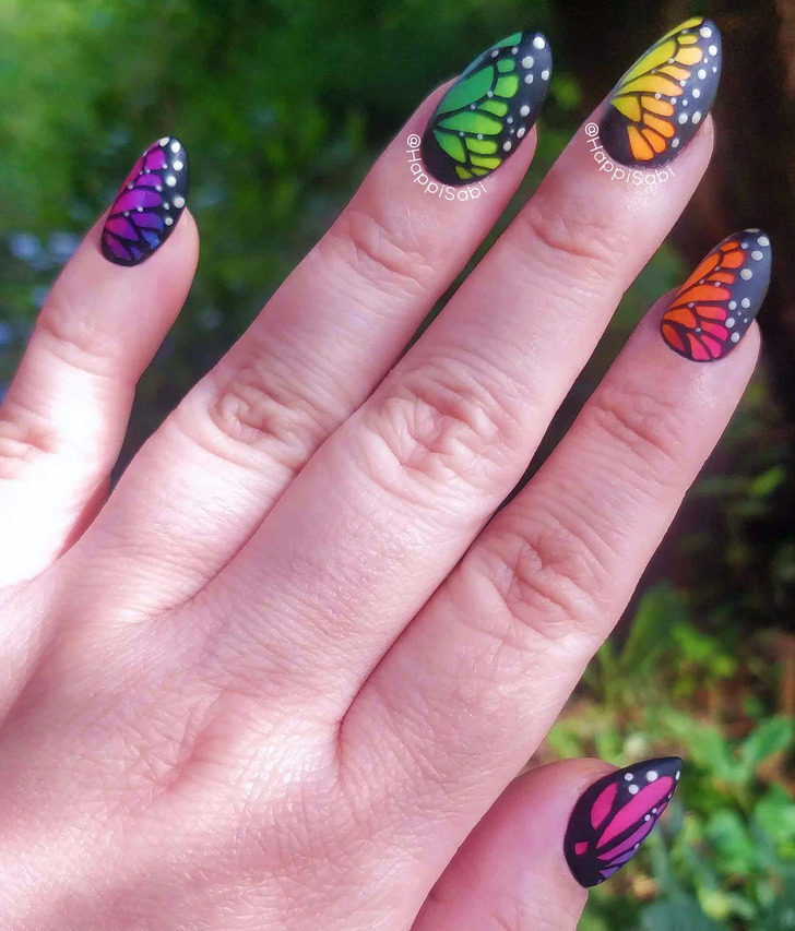 19 Women Showed Their Summer Manicures and Proved That Nail Art Is Pure Joy at Any Age