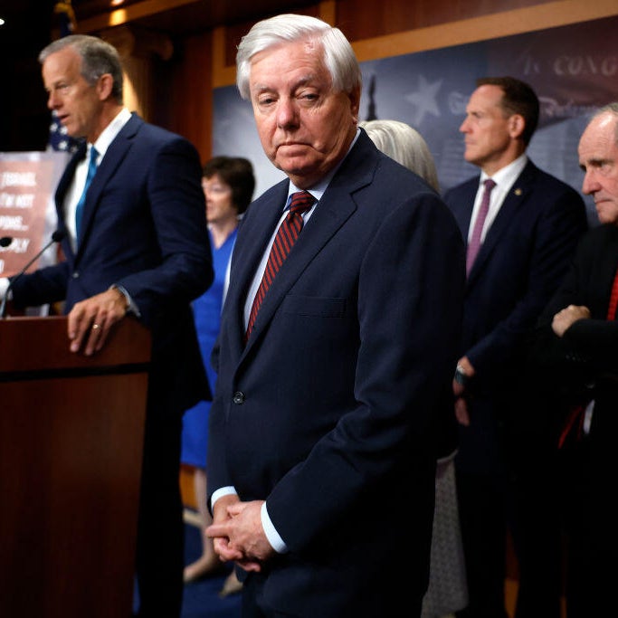 Congress returns with long to-do list as Graham's death hangs over Capitol