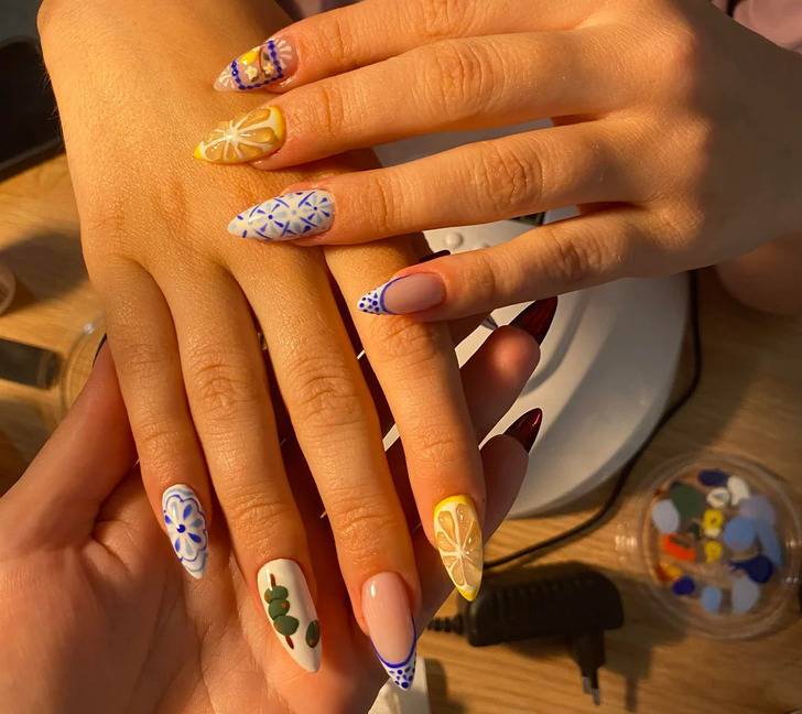 19 Women Showed Their Summer Manicures and Proved That Nail Art Is Pure Joy at Any Age