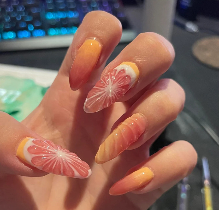 19 Women Showed Their Summer Manicures and Proved That Nail Art Is Pure Joy at Any Age