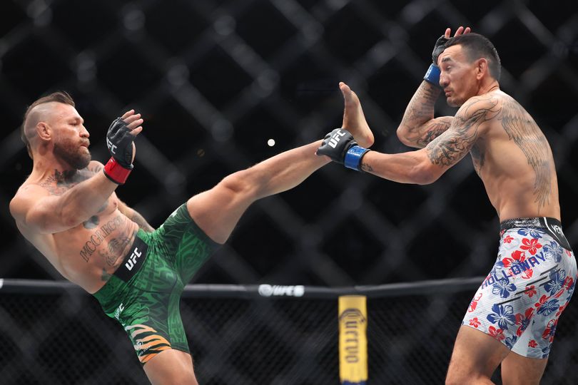 McGregor suffered an injury on his return