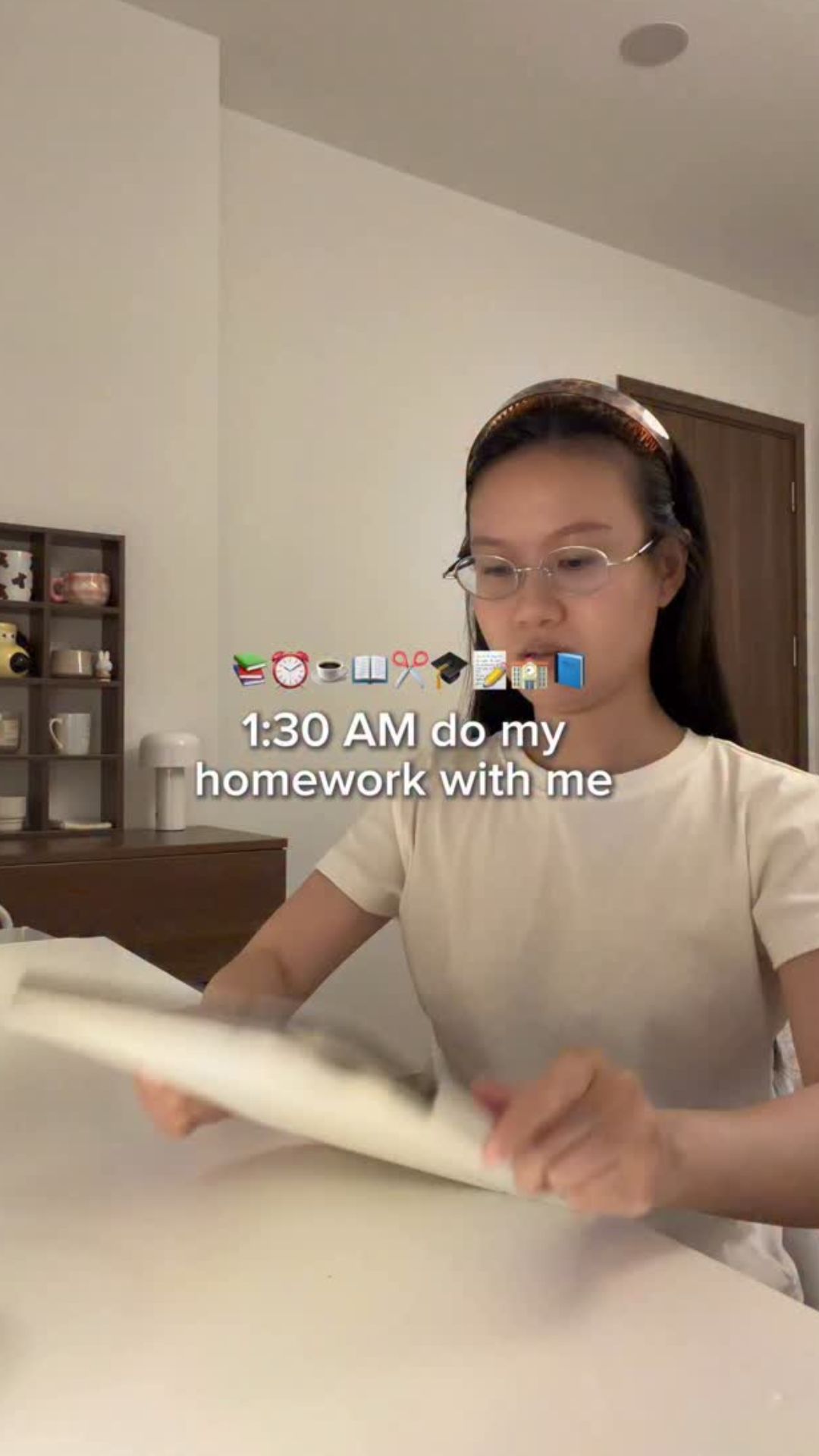 Study with me: A quiet late night homework routine
