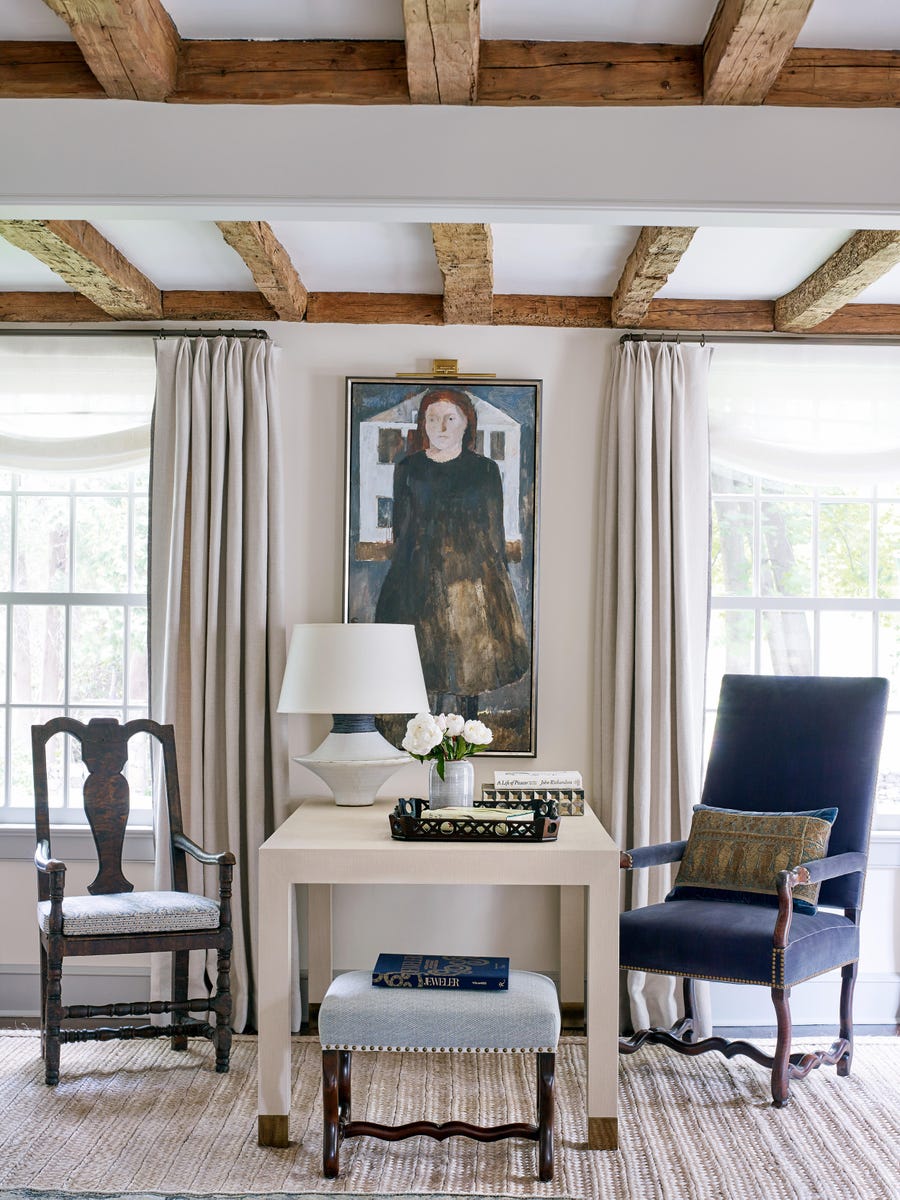 whealon-connecticut-living-room-detail.jpg