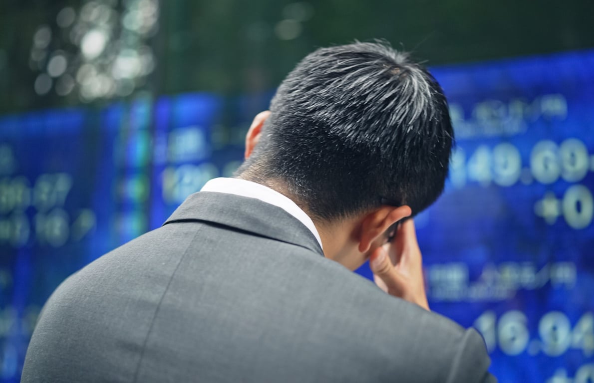 5 dumb mistakes nearly every investor makes