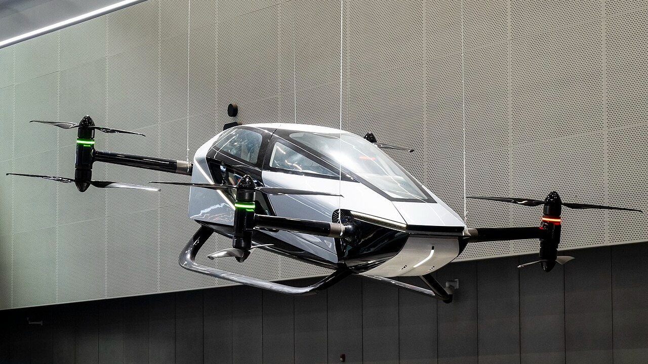 A test pilot lifted off in Vertical Aerospace’s full-scale air-taxi ...