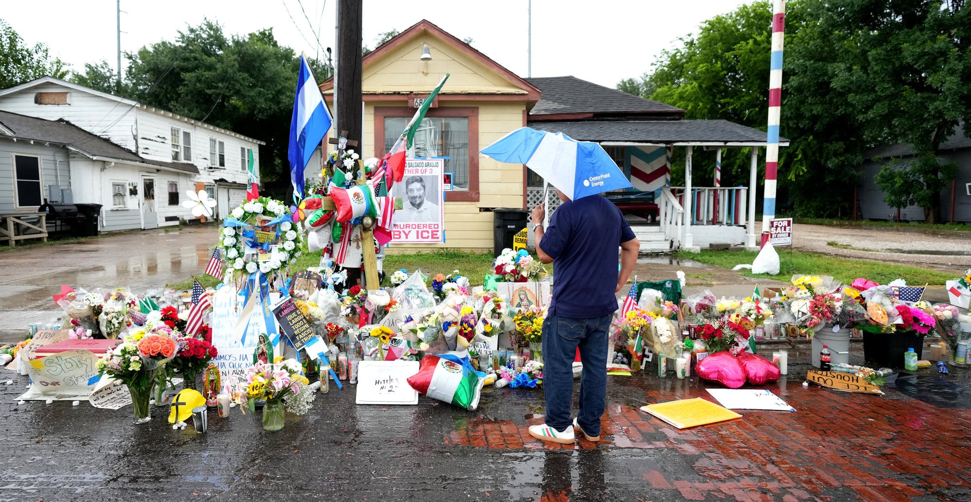 Trump officials turn over withheld evidence in killings of Renee Good ...