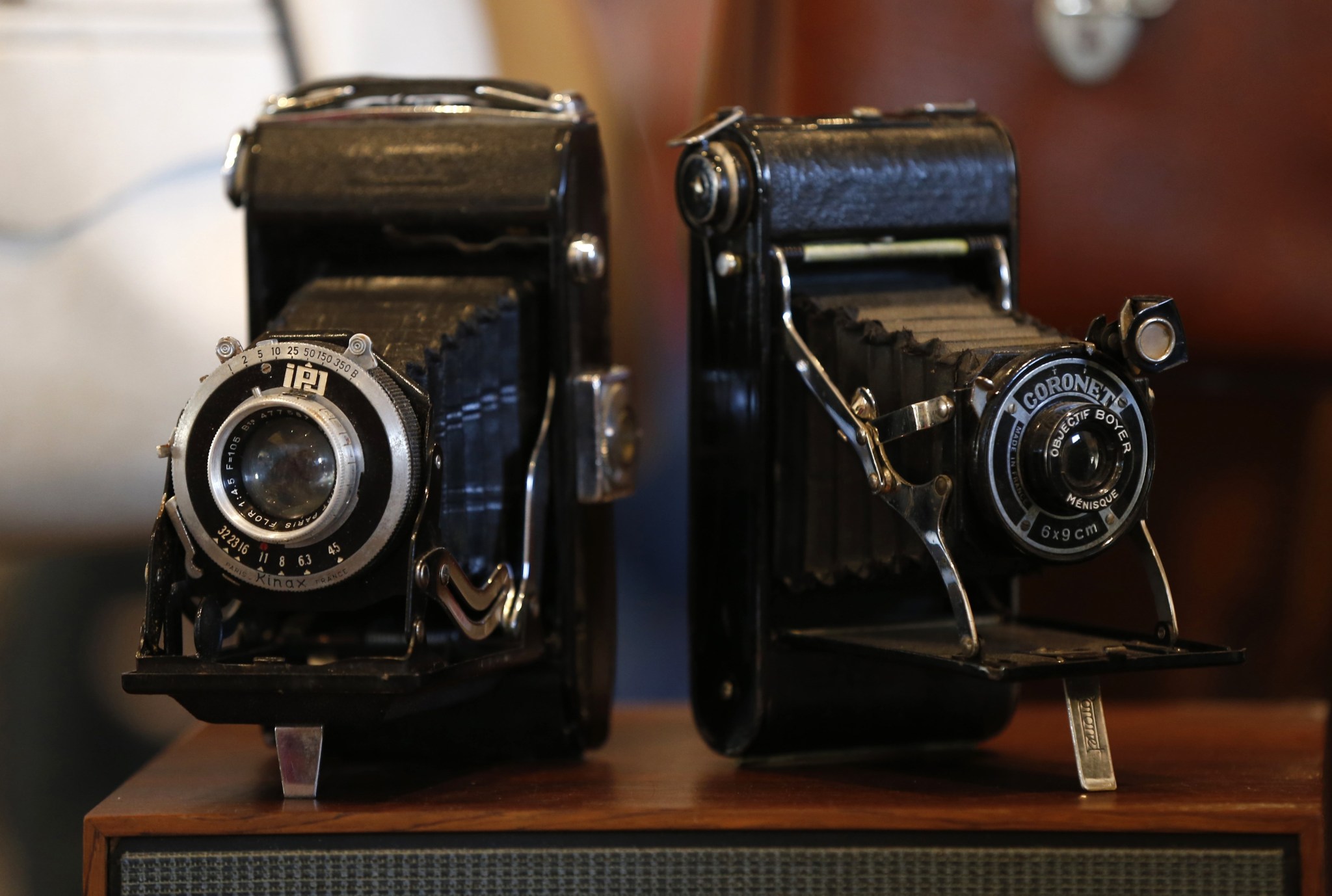 Goodwill thrifter finds 1948 camera—discovers film inside