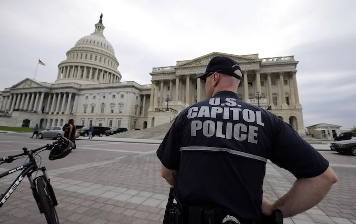 Police arrest man with gun on Capitol Hill grounds