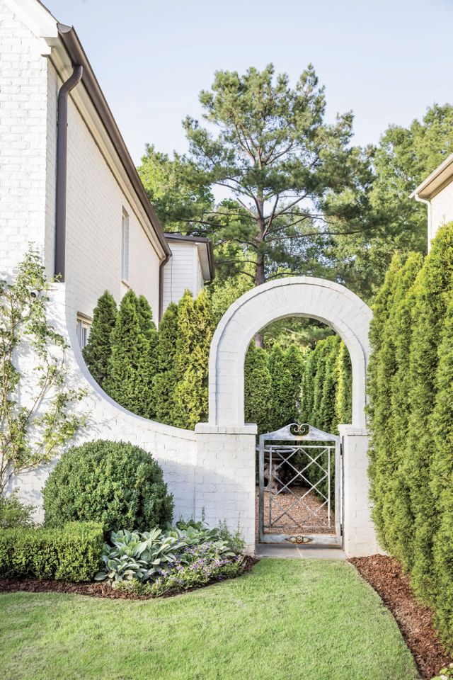 Birmingham, AL Garden Side Gate with Shrub Fence