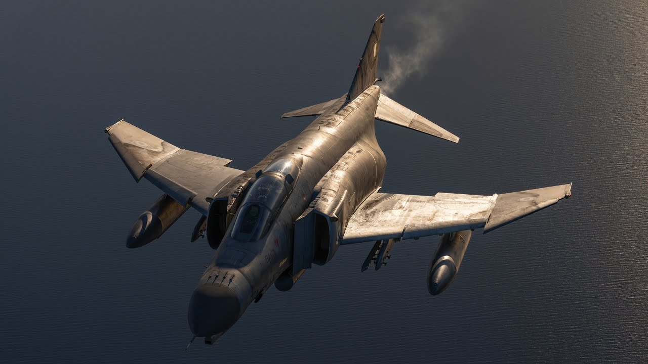 Watch this F-4 Phantom chase the sunset - The twin engines echo for miles