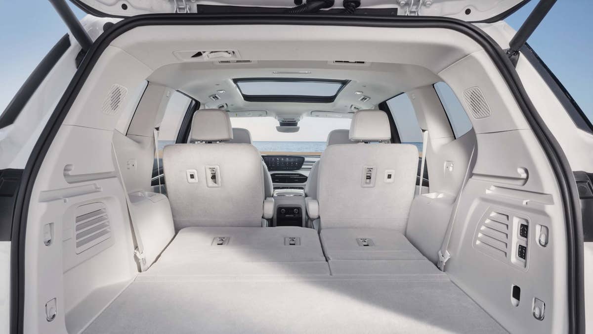 2025-6-buick-enclave-25buen95055