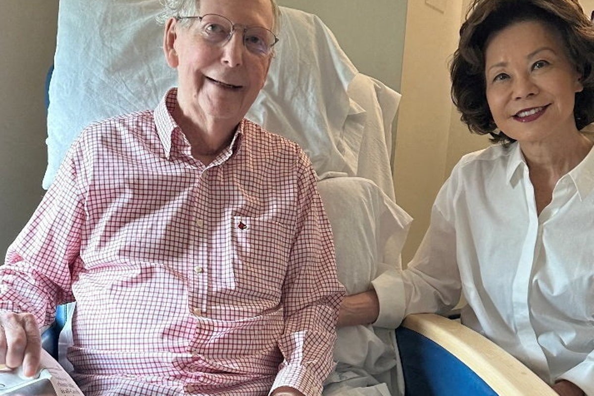 The truth about McConnell's 'proof of life' photo, according to report